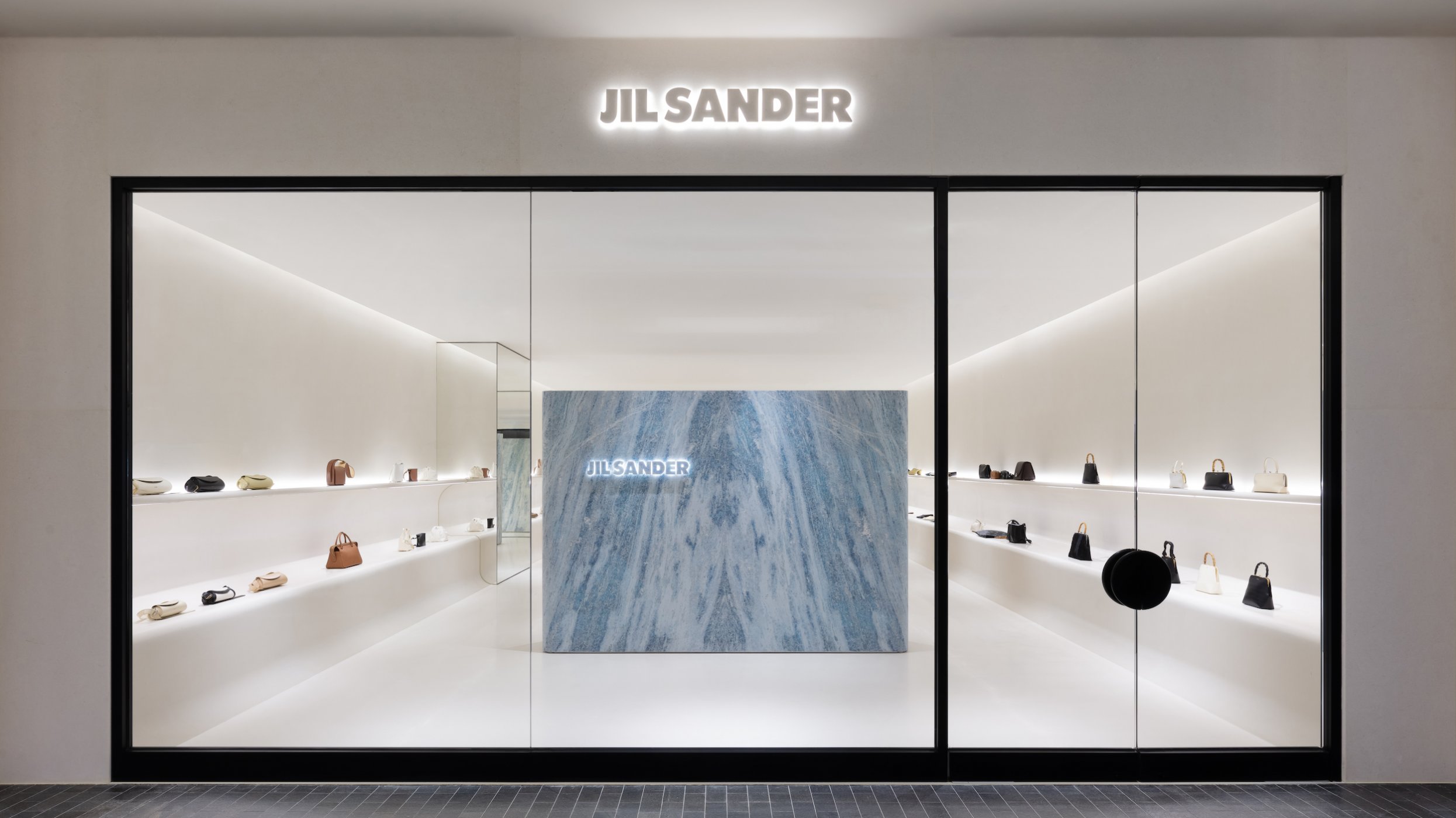 jilsander-macau-001.jpg